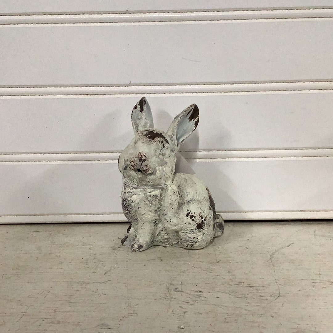 Resin white rabbit, choose your style