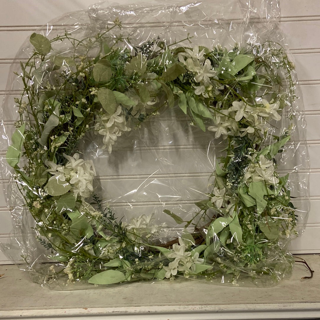Mixed wreath light green and white