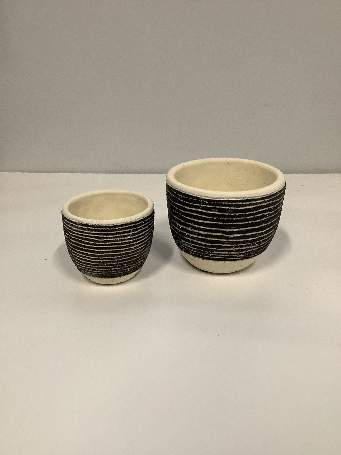 Beige Pot with Bubbly Black Carved Out Lines | Pick Your Size