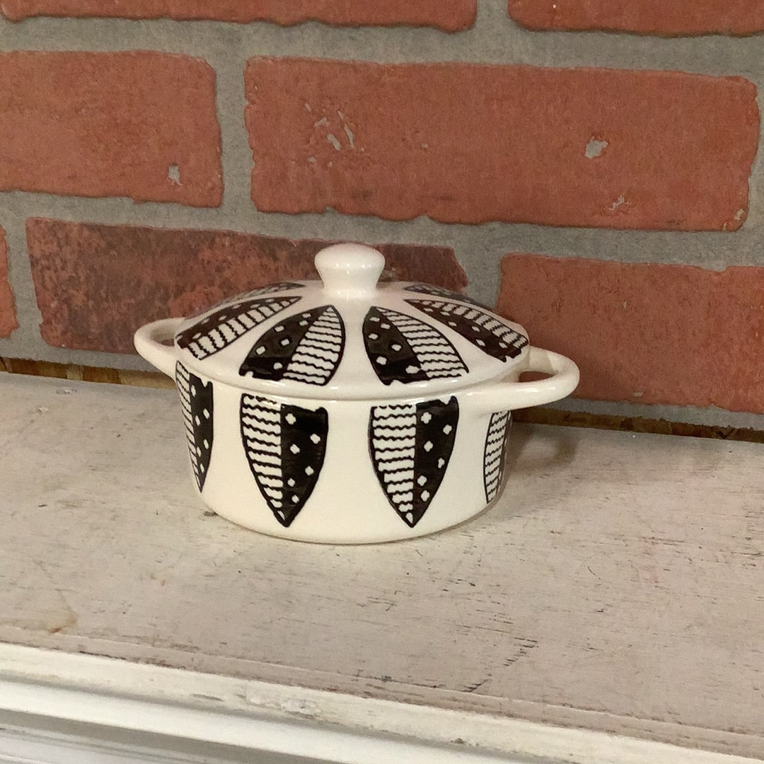 Stoneware Mini Bakers with Lid & Black & White Unique Patterns | Pick Your Style
